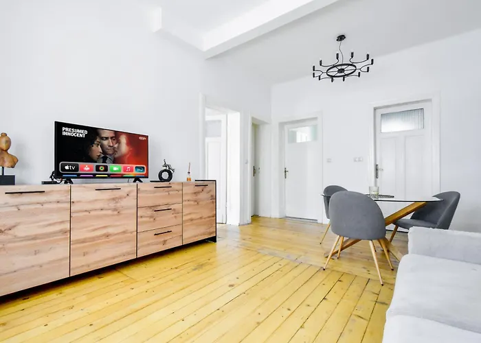 Classic Charm - 2bd By Flatmanager アパート ソフィア